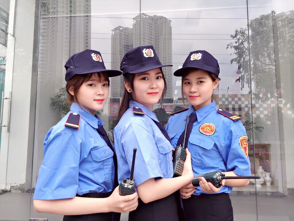 Tuyển bảo vệ nữ