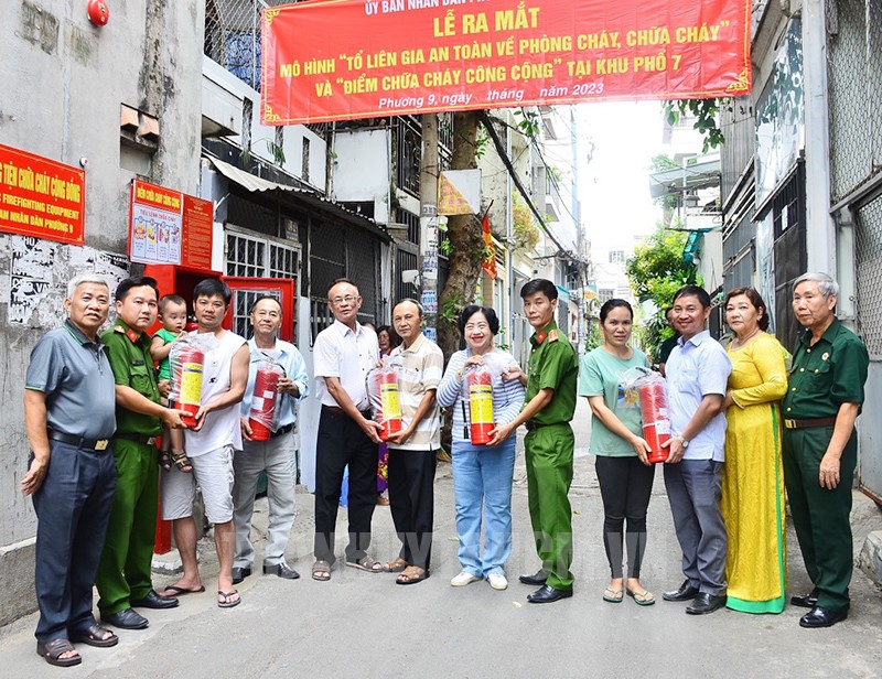 cong an quan go vap 1