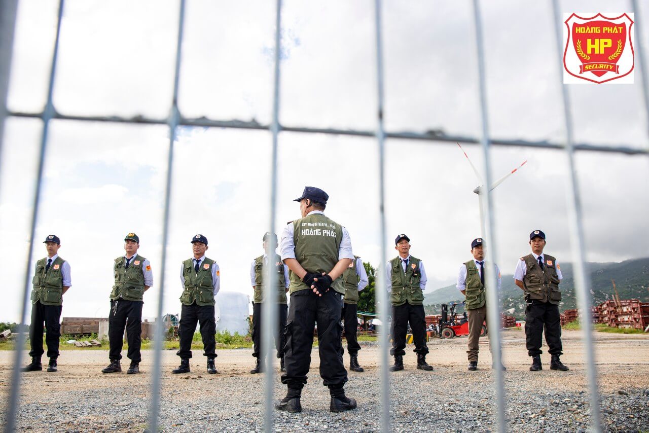 Huấn luyện khiêm khắc của công ty bảo vệ Hoàng Phát Huấn luyện khiêm khắc của công ty bảo vệ Hoàng Phát