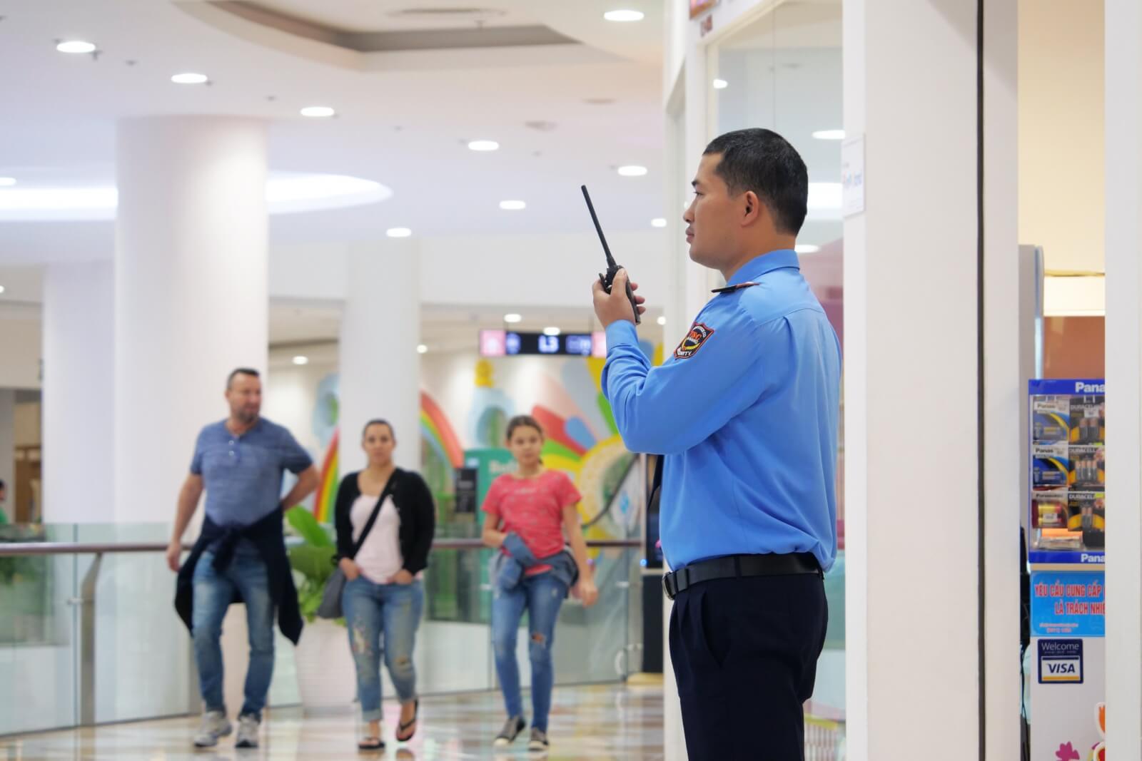 Mỗi nhân viên bảo vệ có những nhiệm vụ khác nhau Công ty dịch vụ bảo vệ tại Dĩ An 4