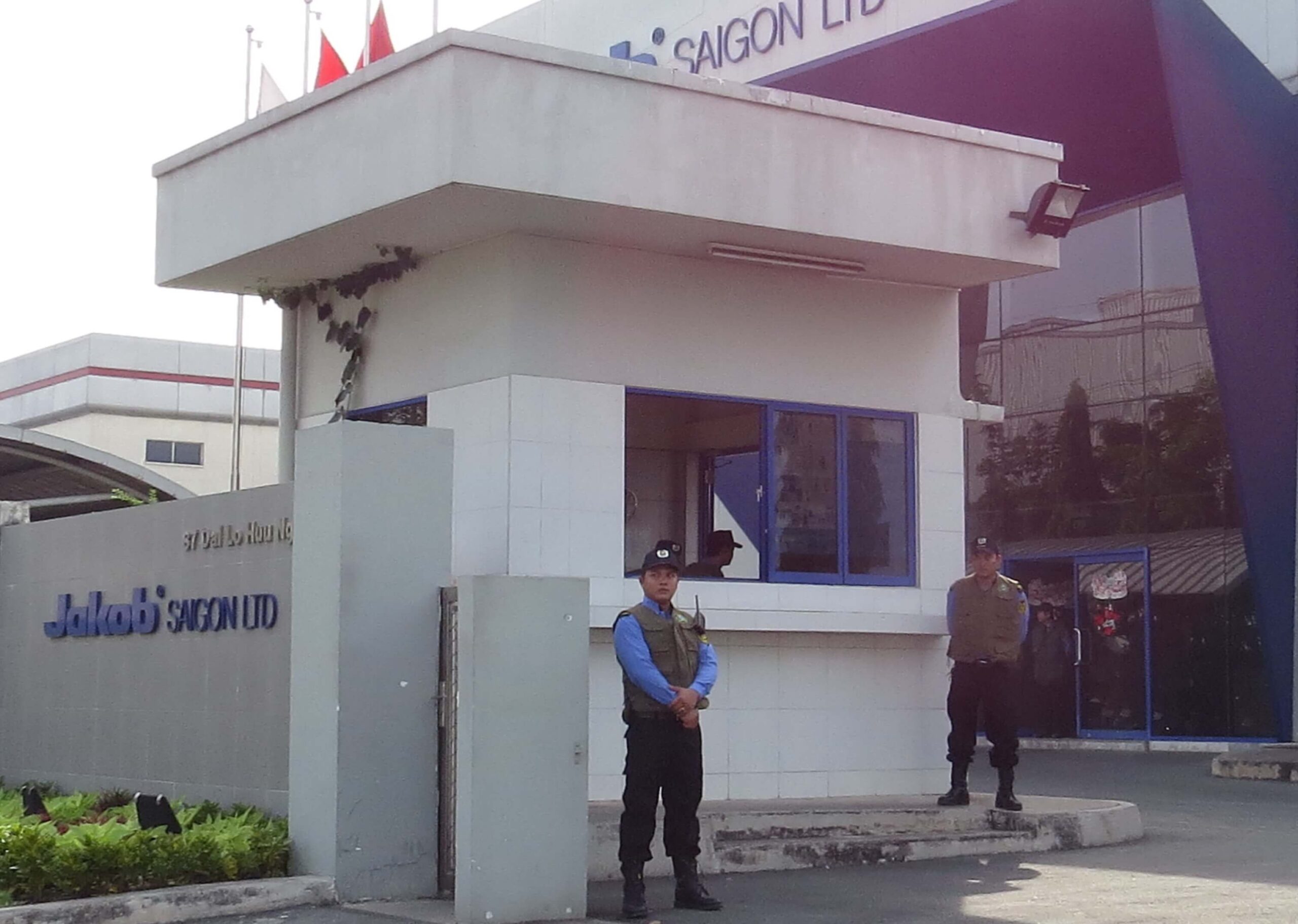 Bảo vệ tại khu công nghiệp mang đến sự an tâm cho các doanh nghiệp, công ty hoạt động Công ty dịch vụ bảo vệ tại KCN Việt Kiều 1