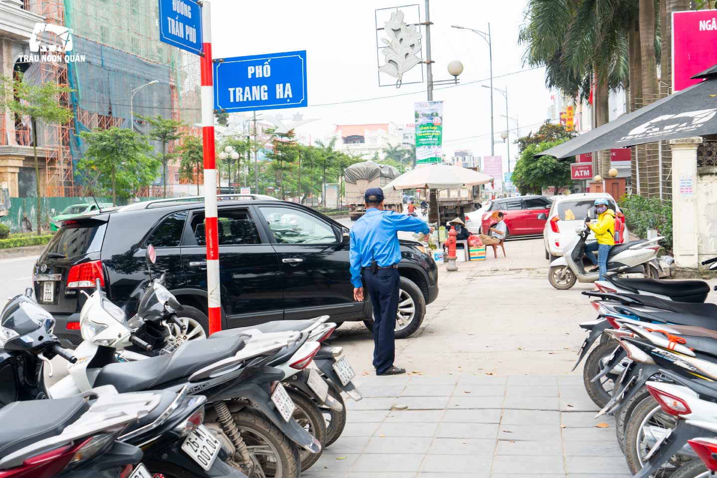 Bảo vệ tiệm game có nhiều nhiệm vụ cần thực hiện Bảo vệ tiệm game có nhiều nhiệm vụ cần thực hiện