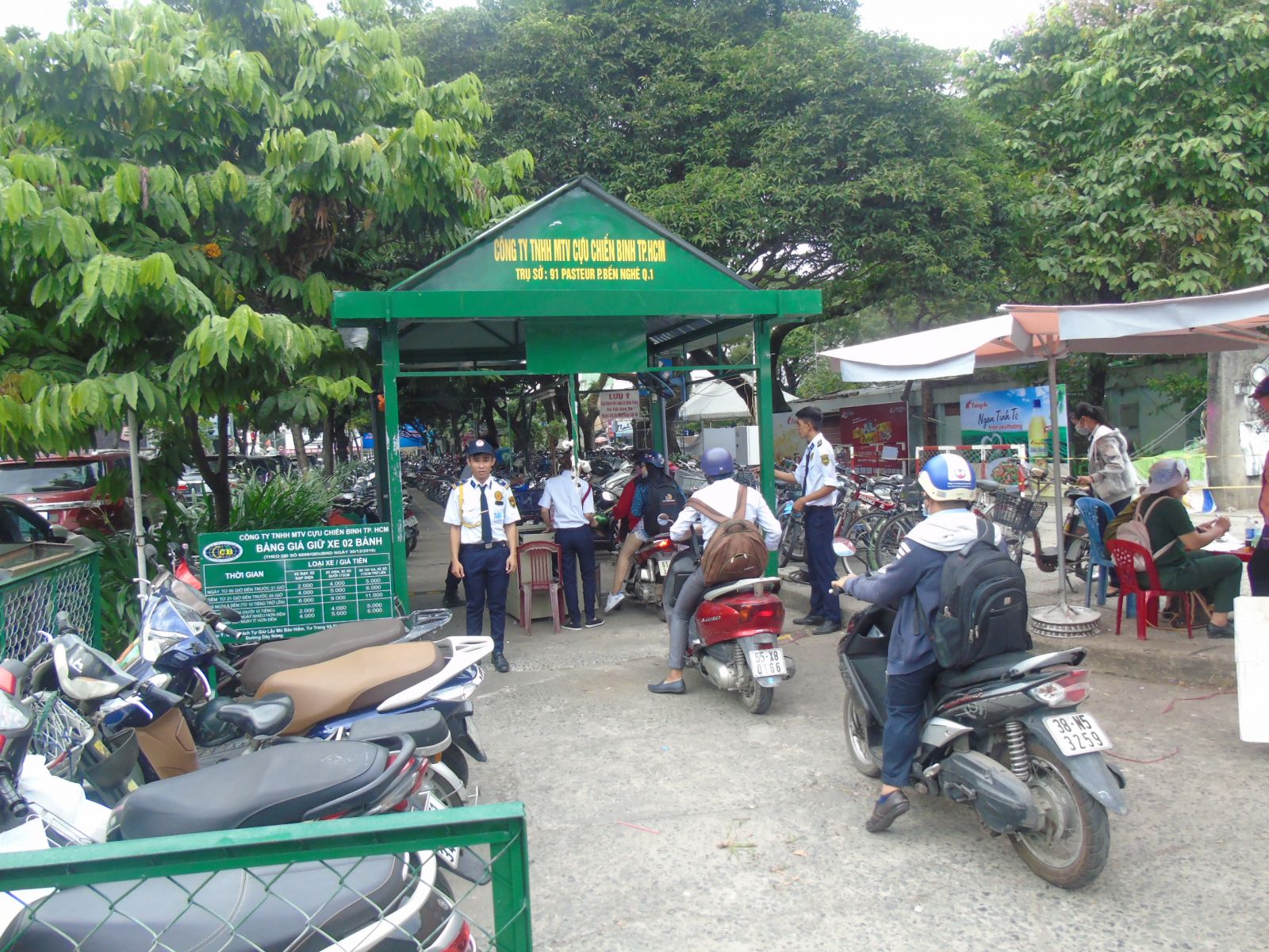 Giá Thuê Bảo Vệ Giữ Xe tại Bảo vệ Kubet 2 giá thuê bảo vệ giữ xe