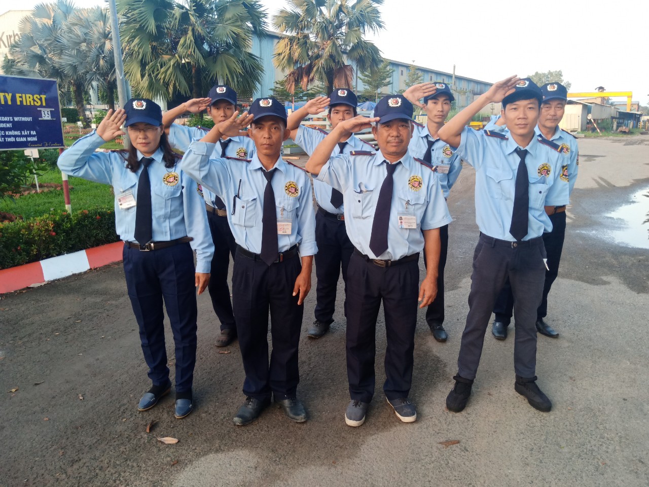 Dịch vụ bảo vệ quán nhậu uy tín, chuyên nghiệp 3 Nhân viên bảo vệ của Kubet được đào tạo bài bản