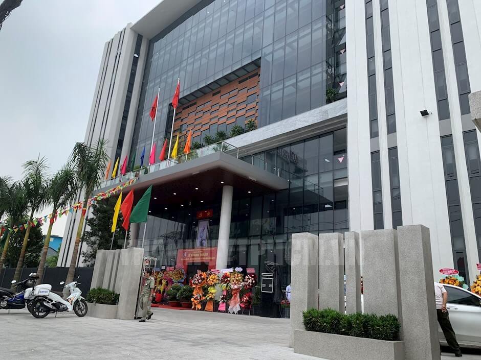 thong tin dia chi va so dien thoai ubnd huyen hoc mon 02