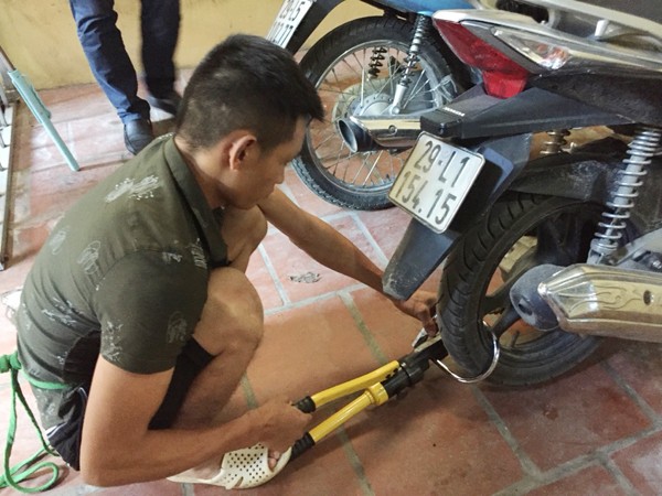 Trộm phá khóa bằng cách nào? 5+ cách giữ tài sản an toàn nhất 2 trộm phá khóa bằng cách nào 2